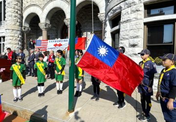 林肯幼兒園執行長參加紐約雪城市府國慶升旗滿滿的感動