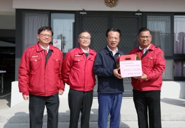 嘉義縣長翁章梁年前慰勞消防人員　加強宣導防震三步驟
