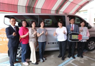 溫情回饋！林文庫捐贈交通專車　嘉惠長照服務