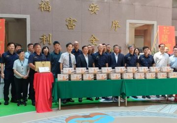 嘉市警察局打詐有成！昇樺食品贈滴雞精加油打氣