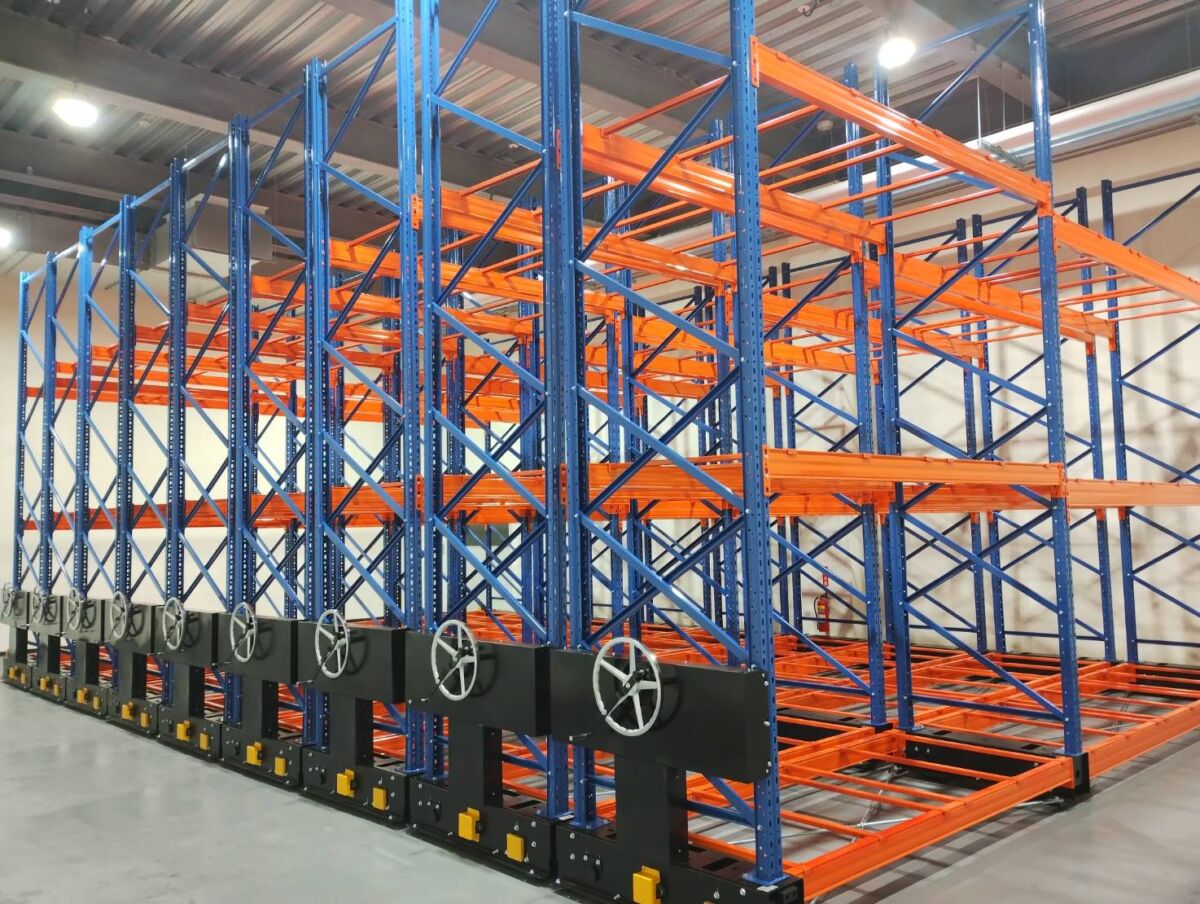 高效倉儲新基準！重型移動貨架系統升級空間價值