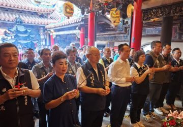 新港奉天宮開臺媽祖契子女　中秋回宮祈福大團圓