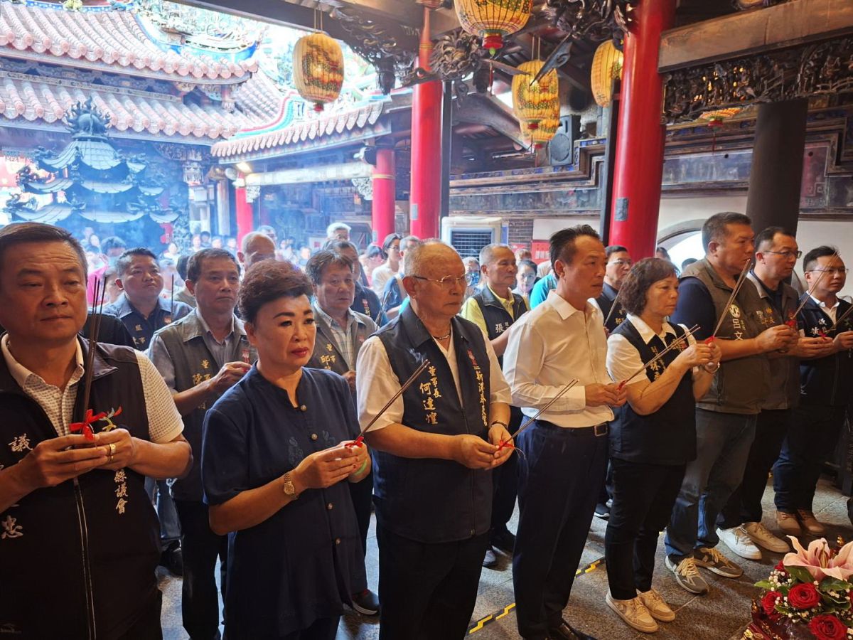 新港奉天宮開臺媽祖契子女　中秋回宮祈福大團圓
