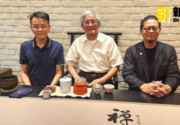 台灣茶王／從用腳踢茶到制度化評鑑　陳右人：為台灣茶開路