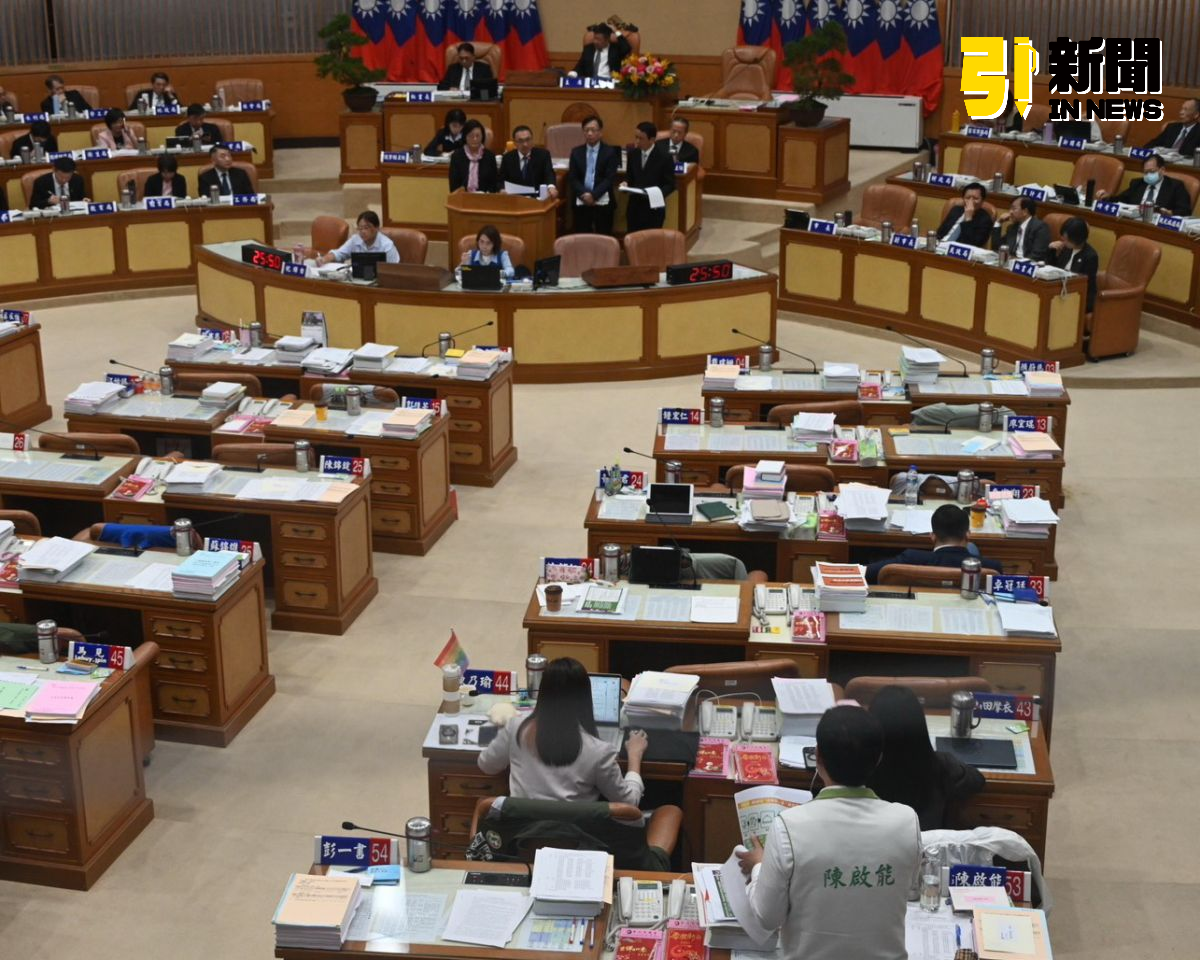 新北關懷據點缺飯 陳啟能批市府:蘆洲20萬人無醫院