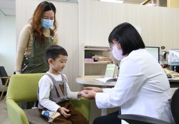 守護寶貝健康成長！嘉市衛生局推出加碼抽獎提高篩檢率