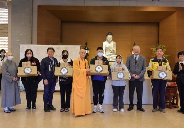 法鼓山歲末送暖啟動　北投雲來寺關懷家庭感受滿滿祝福