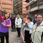 實踐國小通學路藏危機　劉美芳促拓寬人行道護學童