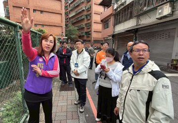 實踐國小通學路藏危機　劉美芳促拓寬人行道護學童