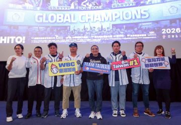 12強冠軍之路紀錄片特映　新北邀球星陪基層看見榮耀