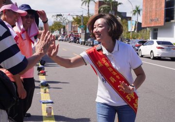 停車收費員寒雨執勤遭攻擊　黃琤婷譴責暴力、涉妨礙公務
