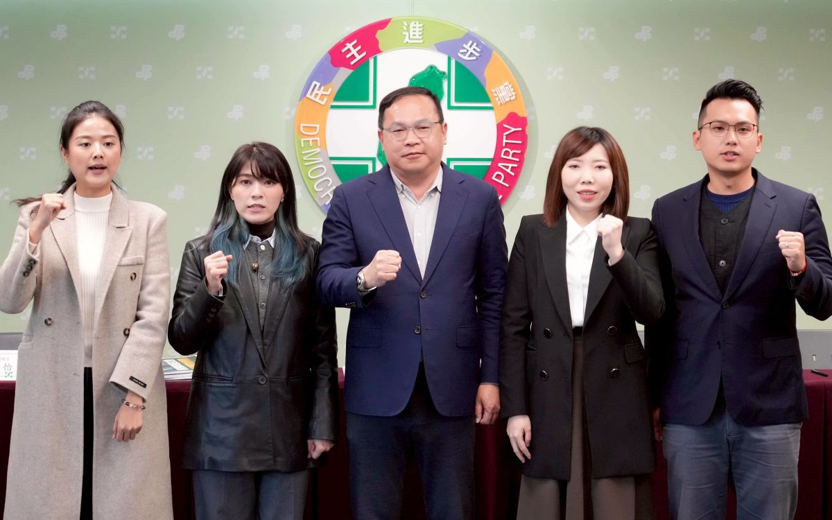 藍白卡總預算逾130天　民進黨：tpass補助恐斷炊危