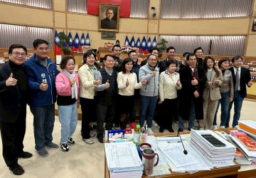 新北115年總預算過關　朝野攻防聚焦敬老卡與學童福利