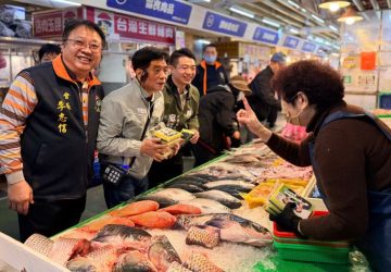 走進市場拚基層　吳昇翰徒步三峽爭提名展現決心力