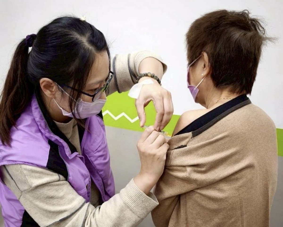 春節防疫不鬆懈　新北衛生局增設疫苗站籲連假前完成接種