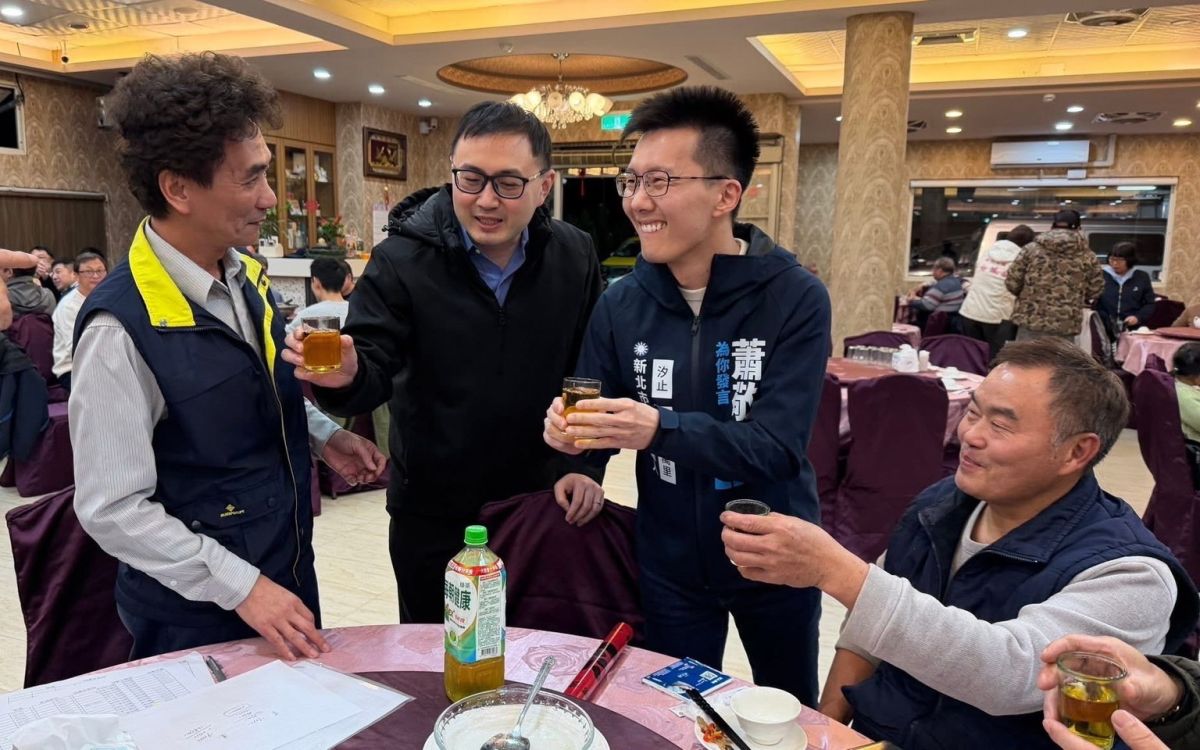 廖先翔助陣　蕭敬嚴新春文宣破圈吸引年輕中間選民