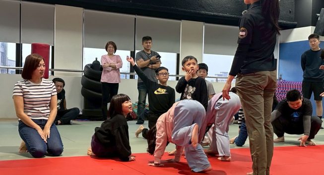 提升自我保護力　陳乃瑜邀警辦婦幼防身安全課程