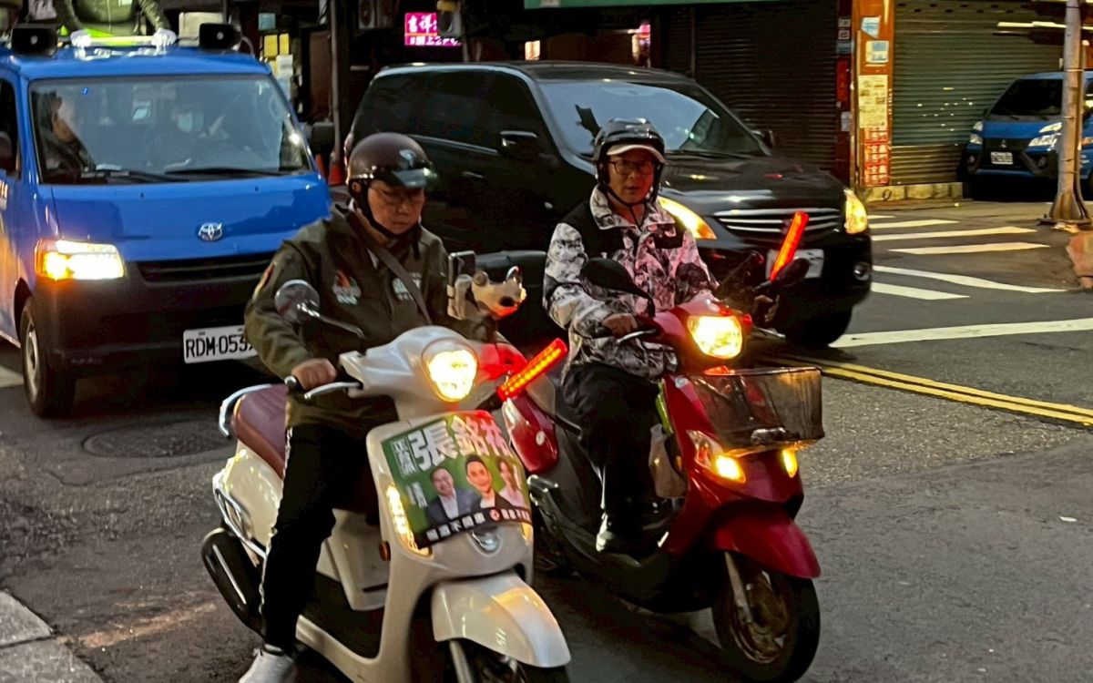 支持者主動報名加入車隊 台派戰鬥雞張銘祐氣勢爆棚