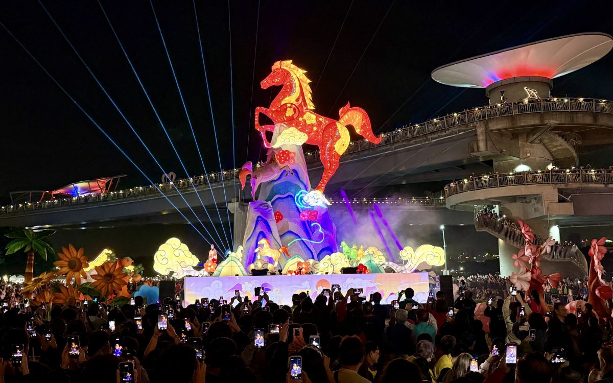 打卡潮引爆新北燈會爆紅 全民當神攝手搶15萬