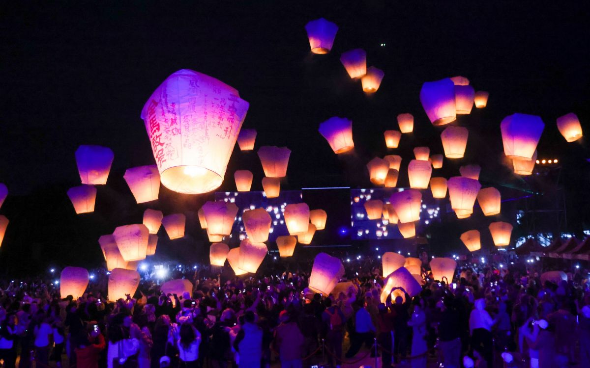 福馬齊發點亮平溪　天燈節閃耀國際夜空