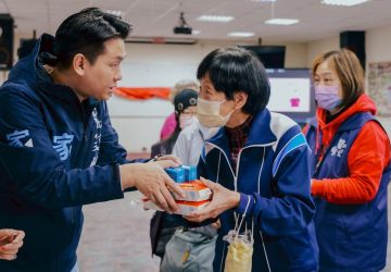 寒冬送暖鶯歌鳳鳴里　呂家愷攜企業拚公益建設雙行