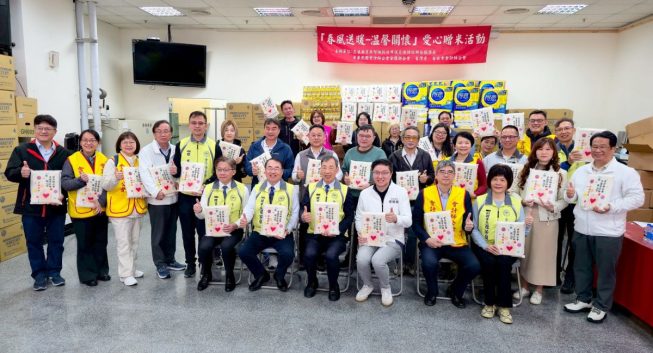 白色情人節送暖　張智倫攜手會計師公會贈米助弱勢