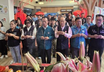 城主嘉邑城隍爺蒞臨嘉義縣府　縣長翁章良祈請庇佑天降甘霖