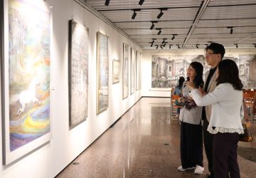 黃寶賢馬年水墨展登場　嘉基邀民眾走進希望之境