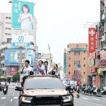 嘉義市長藍白整合確定人選　張啓楷謝票向市民致意