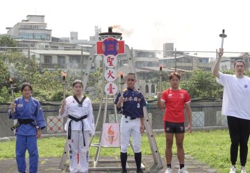 淡水國中80週年校慶　曾文鼎任聖火手傳承教育榮光