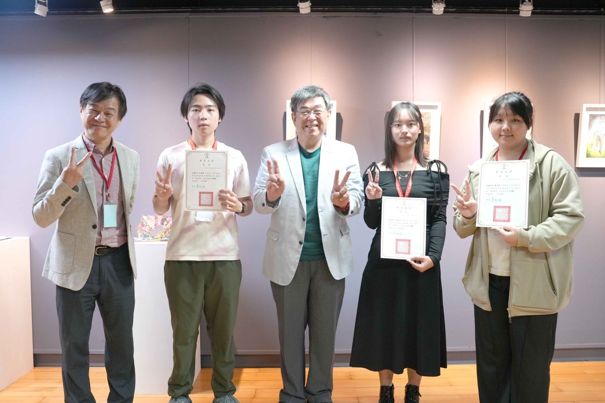 華梵大學辦全國高中職插畫a4秀　展現ai取代不了的創意