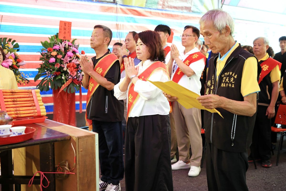 嘉市先天宮五年千歲聖誕千秋 市長黃敏惠參香祈求國泰民安