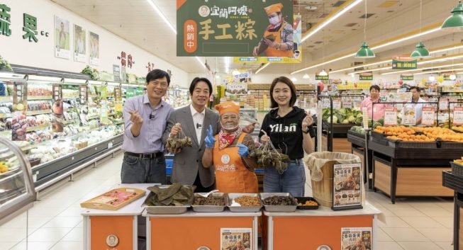 賴清德逛喜互惠挺宜蘭雙將　大啖在地美食拚選戰人氣