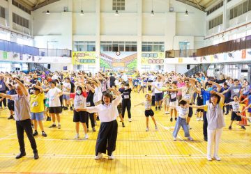 嘉市親子競賽趣味登場　市長黃敏惠陪大小朋友暖身同樂