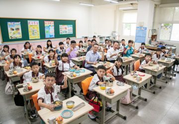 嘉義縣免費營養午餐正式上路　翁章梁：讓孩子吃得健康、家長更安心