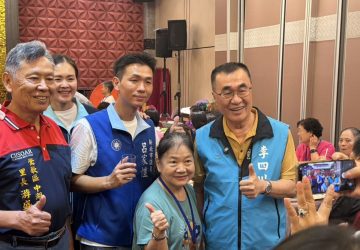 李四川鶯歌拚基層　拋敬老卡悠遊卡化搶票