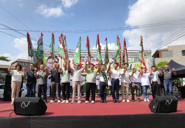 黃啟豪新港競選總部成立　湧入大批鄉親支持高喊「凍蒜」