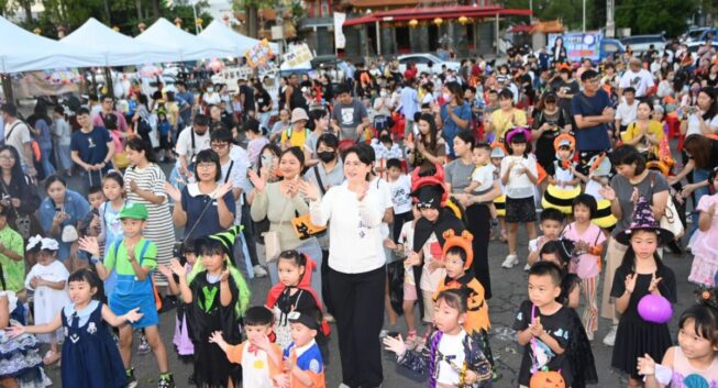 太保市「萬聖恐龍搞鬼趣」熱鬧登場　480組親子變裝闖關嗨翻天