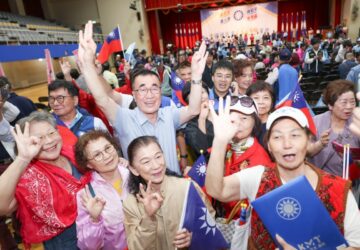李四川推雙巨蛋軌道建設　沈伯洋陪蘇巧慧拚雙北合作